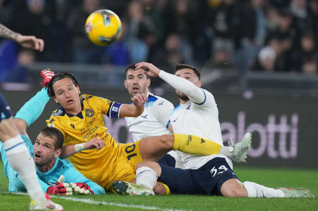 Galleria foto 'Serie A, totale parità all’Olimpico: Lazio-Udinese 1-1. Romagnoli risponde a Thauvin' - foto 1