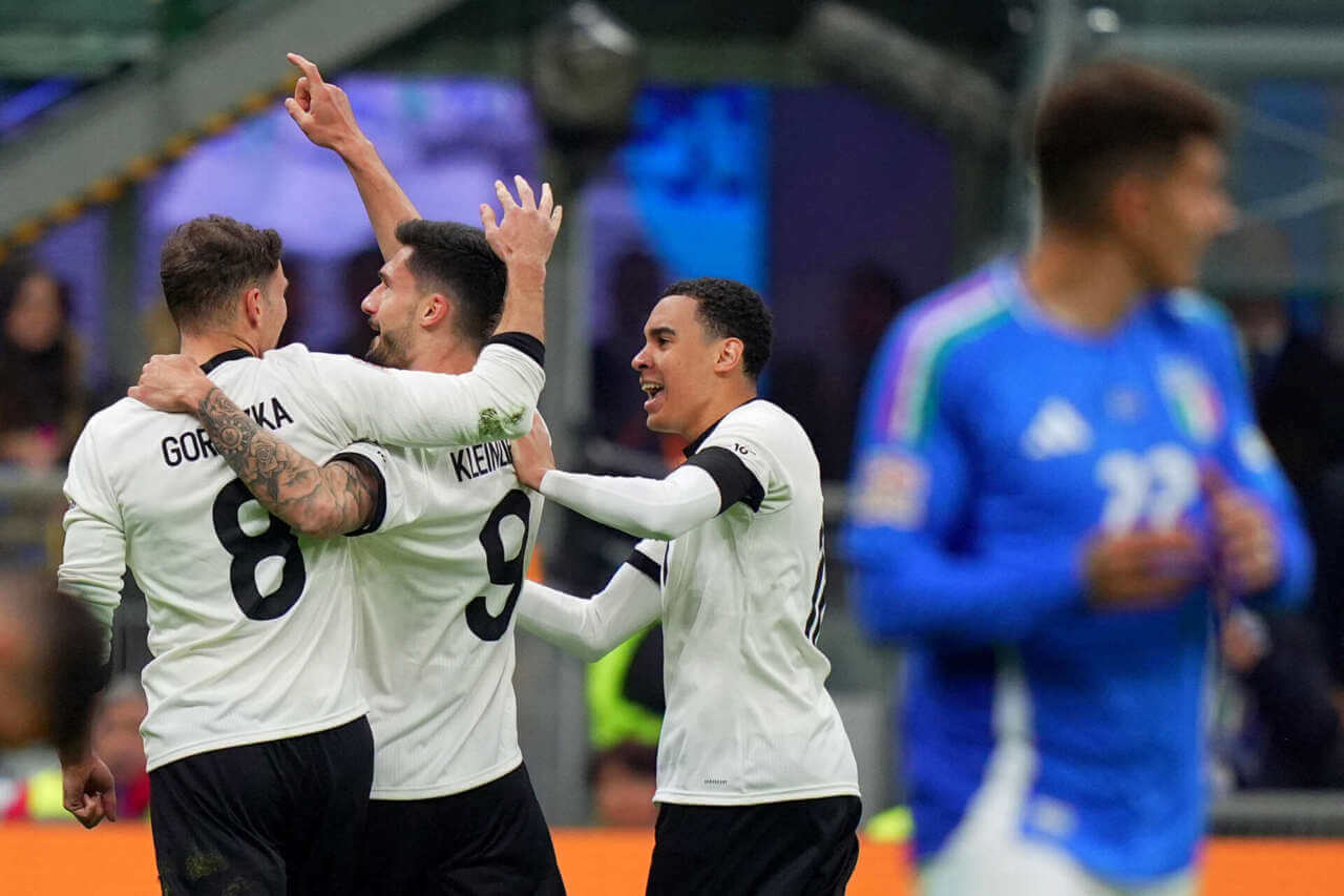 Nations League, gli azzurri cadono a San Siro: Italia-Germania 1-2. I quarti si decideranno a Dortmund Nations League, gli azzurri cadono a San Siro: Italia-Germania 1-2. I quarti si decideranno a Dortmund