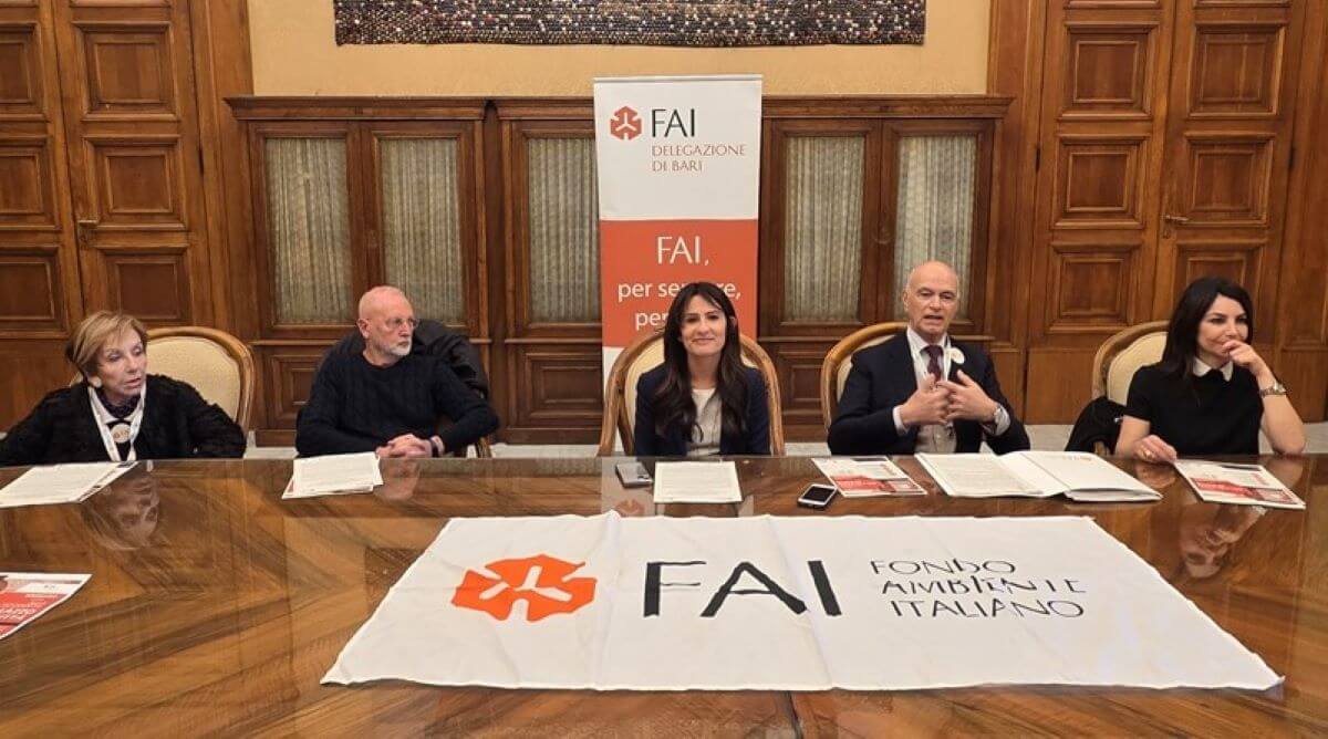 Bari, tornano le Giornate Fai di Primavera: visite a Palazzo di Città e “Piccinni” Bari, tornano le Giornate Fai di Primavera: visite a Palazzo di Città e “Piccinni”