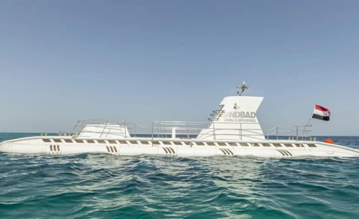 Naufragio nel Mar Rosso, affonda in Egitto un sottomarino turistico: almeno sei le vittime Naufragio nel Mar Rosso, affonda in Egitto un sottomarino turistico: almeno sei le vittime