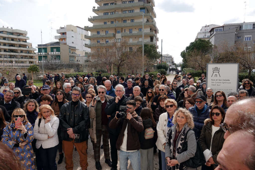 Inaugurato il Faro-Museo di San Cataldo. Emiliano: «Un patrimonio restituito ai baresi» – VIDEO