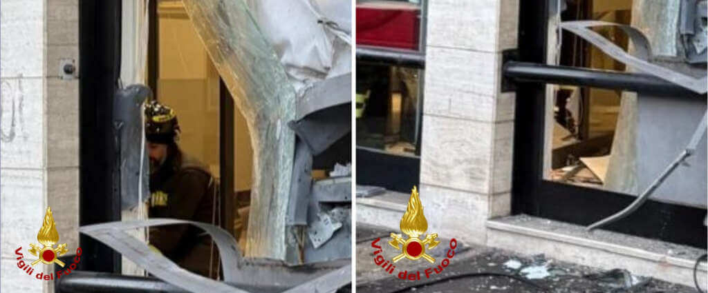 Bari, boato nella notte: assalto al bancomat dell’UniCredit in viale Einaudi. Bottino da quantificare Bari, boato nella notte: assalto al bancomat dell’UniCredit in viale Einaudi. Bottino da quantificare