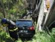 Ferrandina, dimentica di inserire il freno a mano e l’auto precipita in un dirupo
