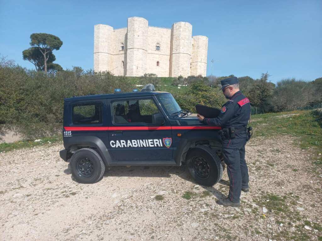 Galleria foto 'Abusi edilizi ai piedi di Castel del Monte: scatta la denuncia per il conduttore di un terreno' - foto 1