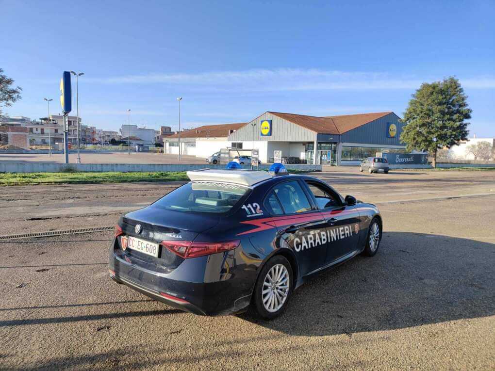Furti nei supermercati del Salento, presi i ladri: due uomini finiscono in carcere, uno ai domiciliari
