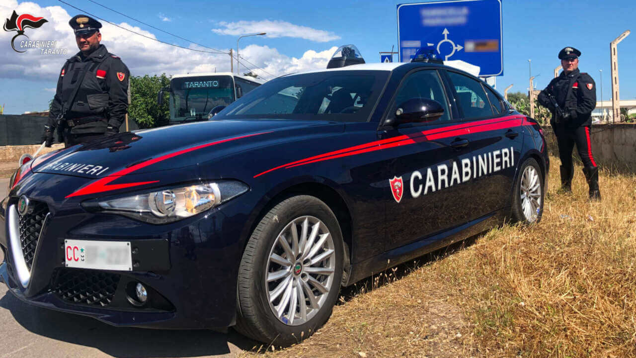 Sava, perseguita una donna di 47 anni con telefonate e messaggi: 80enne arrestato per stalking Sava, perseguita una donna di 47 anni con telefonate e messaggi: 80enne arrestato per stalking