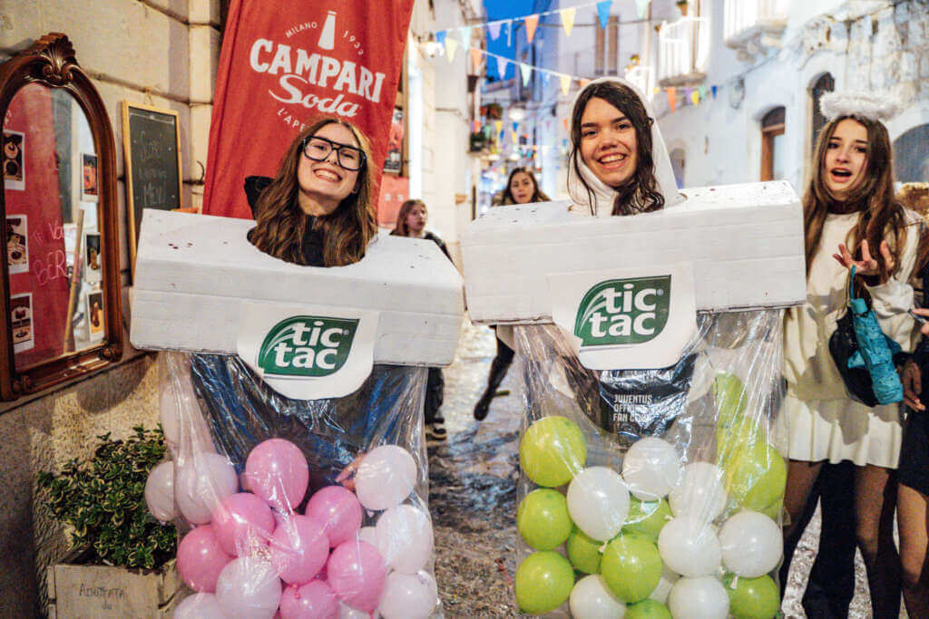 Galleria foto 'Carnevale di Putignano: 25mila presenze per la terza serata. Cresce l’attesa per il gran finale a ritmo di tamburello – FOTO' - foto 12