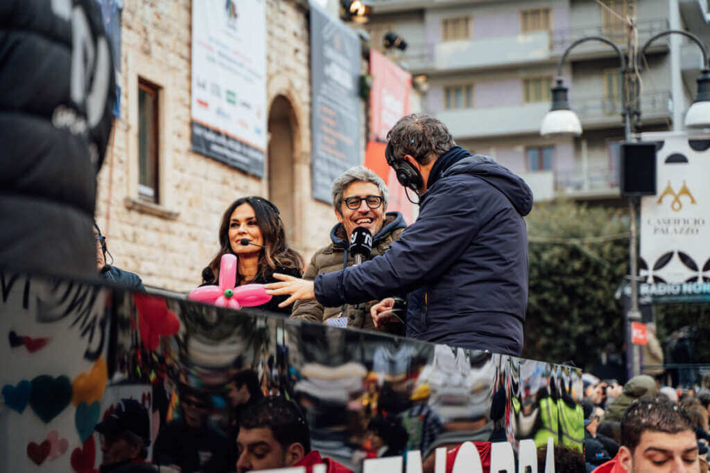 Galleria foto 'Carnevale di Putignano: 25mila presenze per la terza serata. Cresce l’attesa per il gran finale a ritmo di tamburello – FOTO' - foto 39