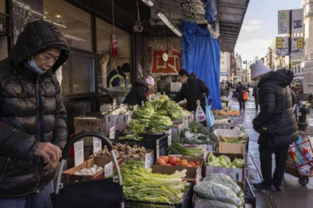 Dazi, la Cina risponde agli Usa: imposte fino al 15% per le importazioni di prodotti americani Dazi, la Cina risponde agli Usa: imposte fino al 15% per le importazioni di prodotti americani