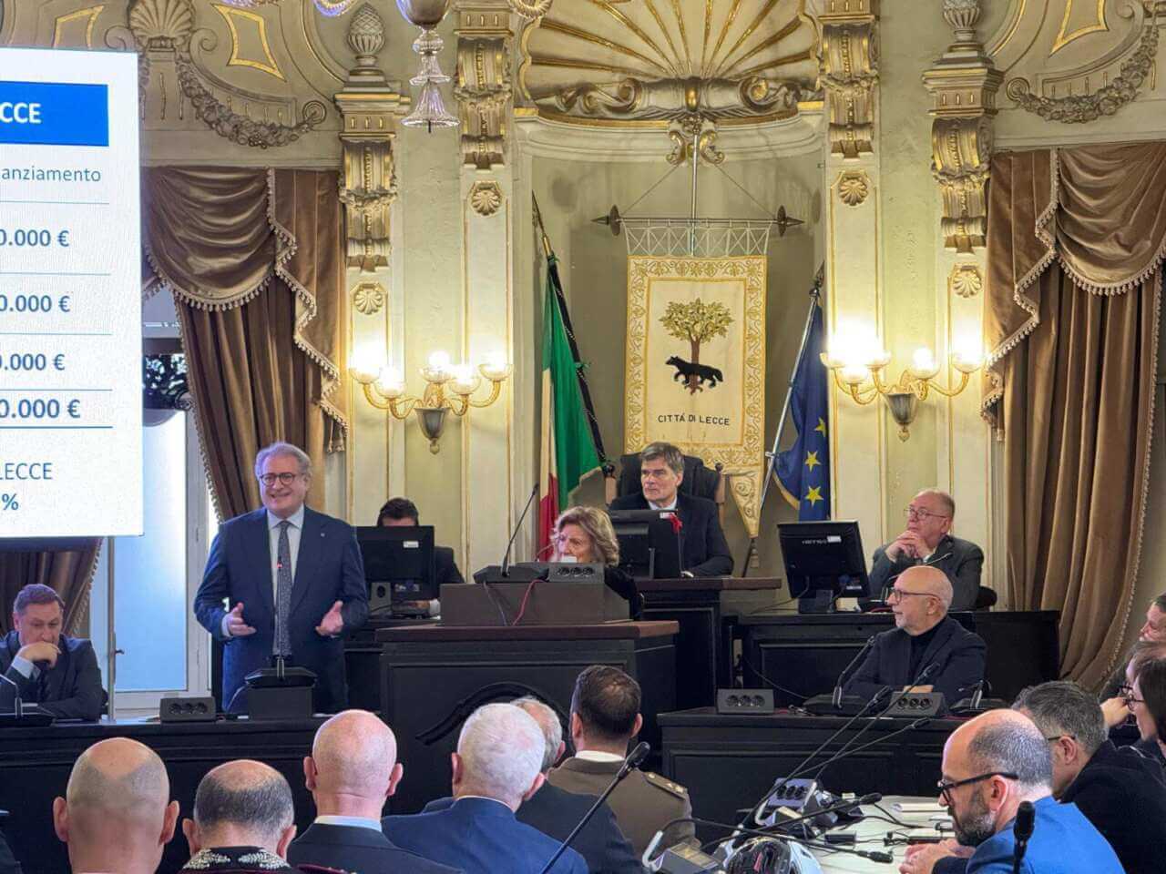 Lecce, ecco il progetto per il restyling del “Via del Mare”: «Sarà pronto in tempi da record» Lecce, ecco il progetto per il restyling del “Via del Mare”: «Sarà pronto in tempi da record»