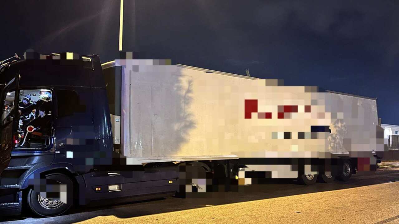 Bari, controlli della polizia locale: un autotrasportatore era alla guida da oltre 23 ore Bari, controlli della polizia locale: un autotrasportatore era alla guida da oltre 23 ore