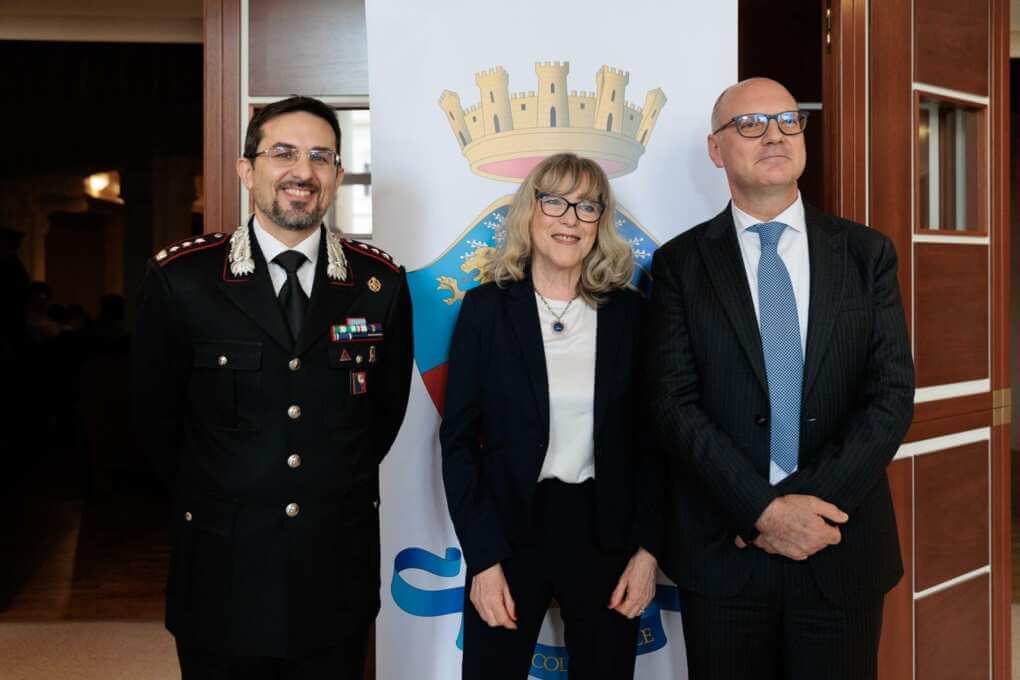 Salento, l’allarme del prefetto di Lecce: «Ragazzini cedono il posto al bar ai criminali in segno di ossequio» Salento, l’allarme del prefetto di Lecce: «Ragazzini cedono il posto al bar ai criminali in segno di ossequio»