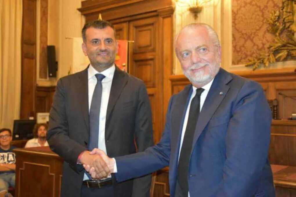 Il Bari ai De Laurentiis, Decaro convoca i tifosi per un incontro “chiarificatore” ma sui social è polemica Il Bari ai De Laurentiis, Decaro convoca i tifosi per un incontro “chiarificatore” ma sui social è polemica