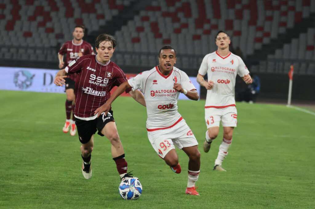 Galleria foto 'Serie B, Bari inchiodato al San Nicola sullo 0-0 con la Salernitana' - foto 1