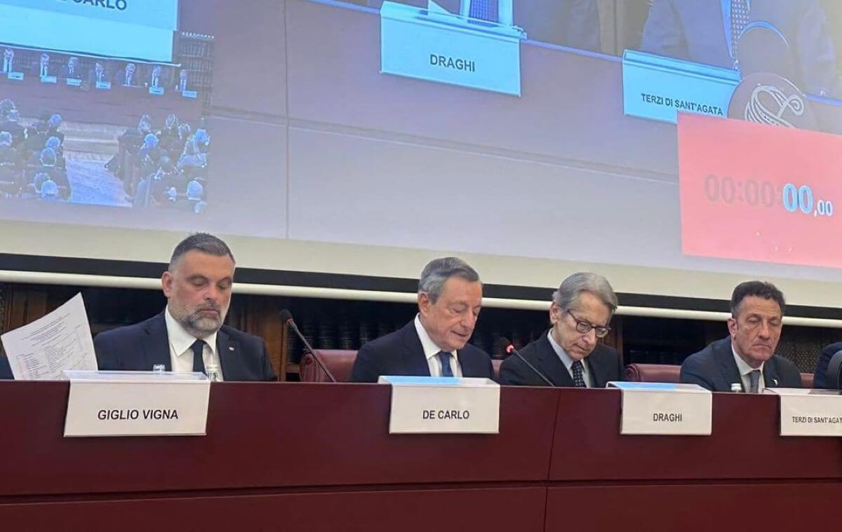 Senato, Draghi sulla competitività europea: «La difesa comune? Passaggio obbligato»