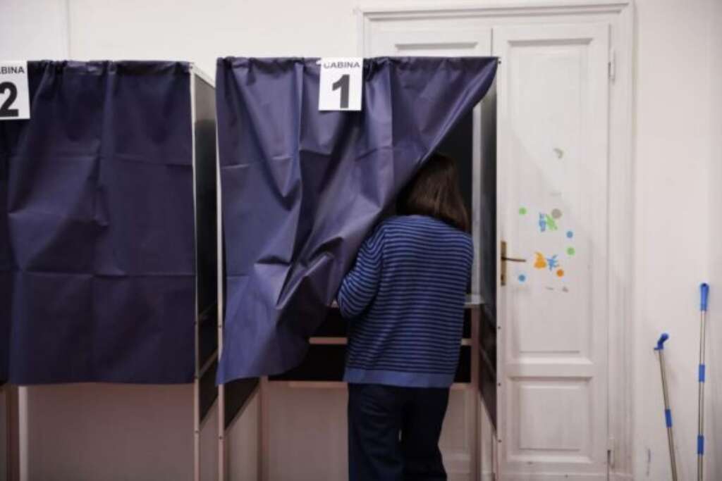 Galleria foto 'Elezioni 2025, per Comunali e referendum si vota in due giorni: via libera dal Consiglio dei ministri' - foto 1