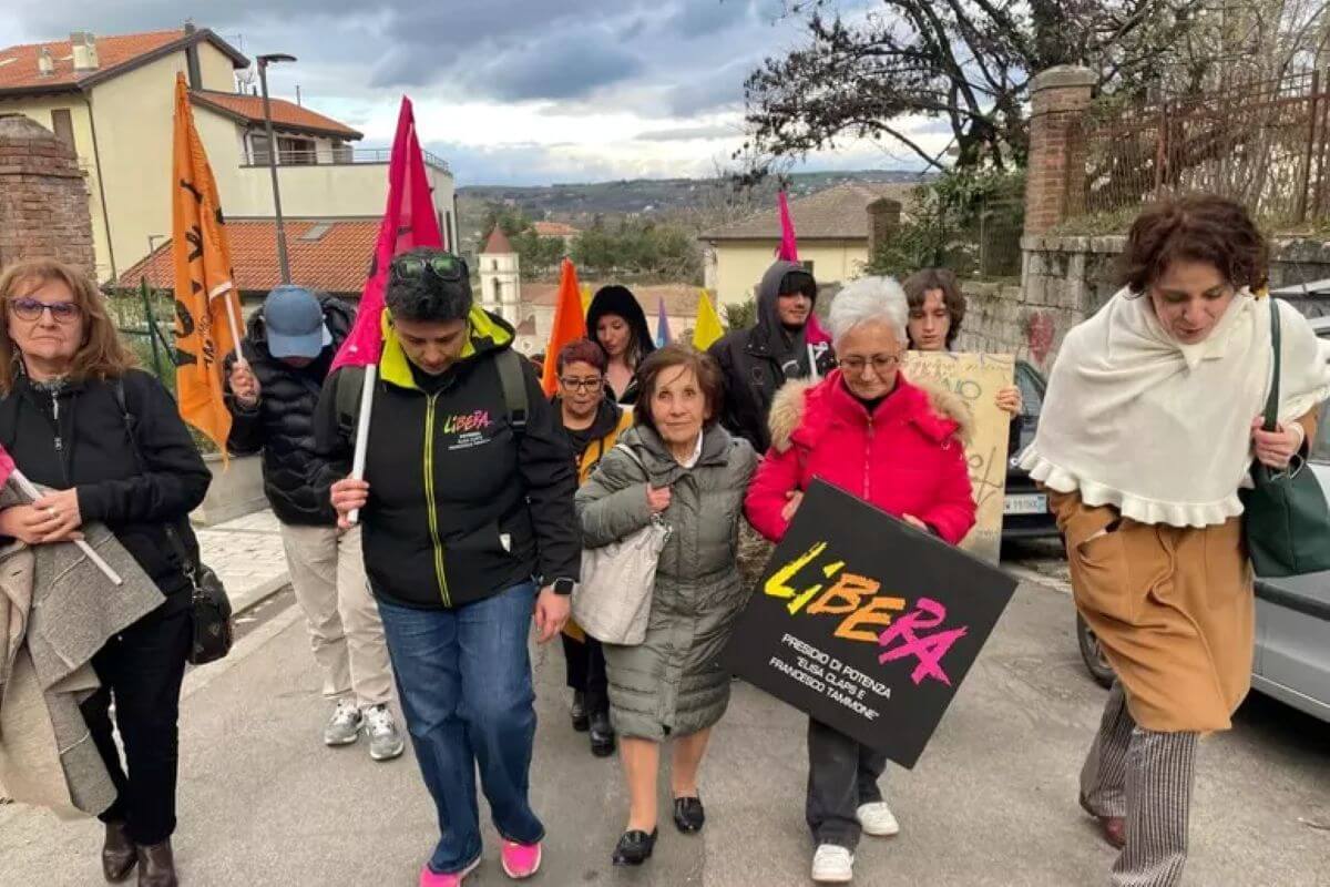 Potenza, la madre di Elisa Claps chiede la verità al vescovo: corteo di Libera a 15 anni dal ritrovamento