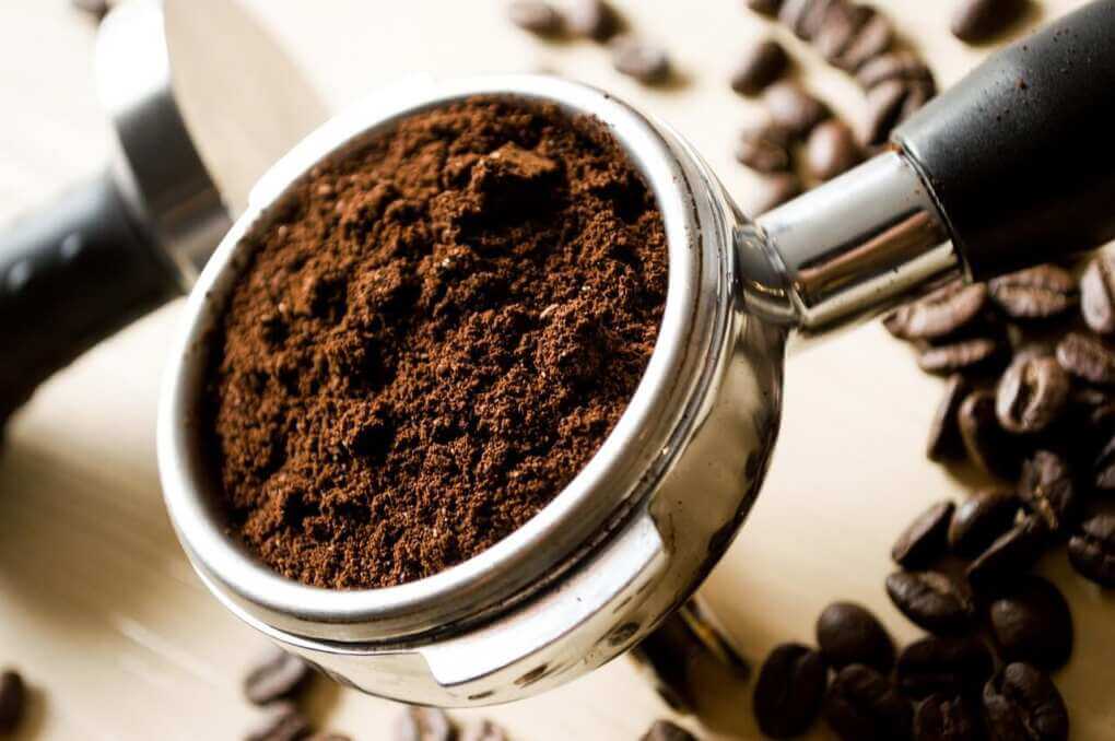 Bere caffè? Un lusso. L’espresso al bar mai stato così costoso Bere caffè? Un lusso. L’espresso al bar mai stato così costoso