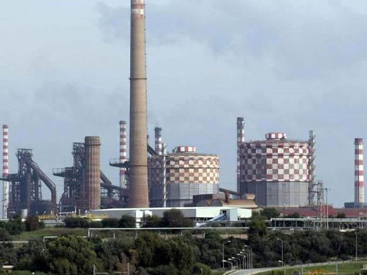 Ex Ilva, il decreto passa alla Camera: pronti 400 milioni ma è scontro tra maggioranza e opposizione Ex Ilva, il decreto passa alla Camera: pronti 400 milioni ma è scontro tra maggioranza e opposizione