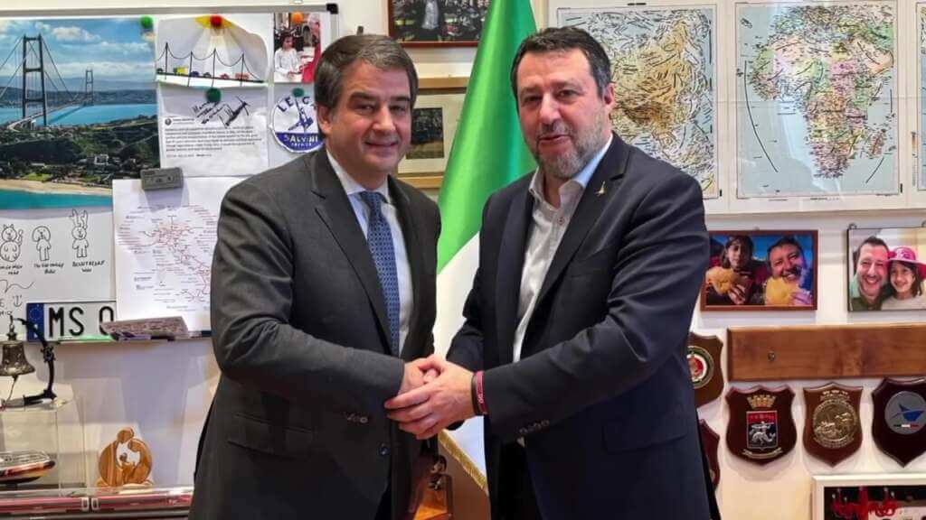Galleria foto 'Sanità, “Piano Casa” e trasporti, il vice presidente della Commissione Ue Fitto incontra Salvini al Mit' - foto 1