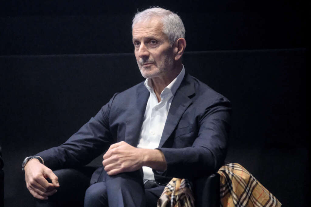 Galleria foto 'L'”Elogio dell’ignoranza e dell’errore” di Gianrico Carofiglio: «Sono parte della condizione umana» – L’INTERVISTA' - foto 1