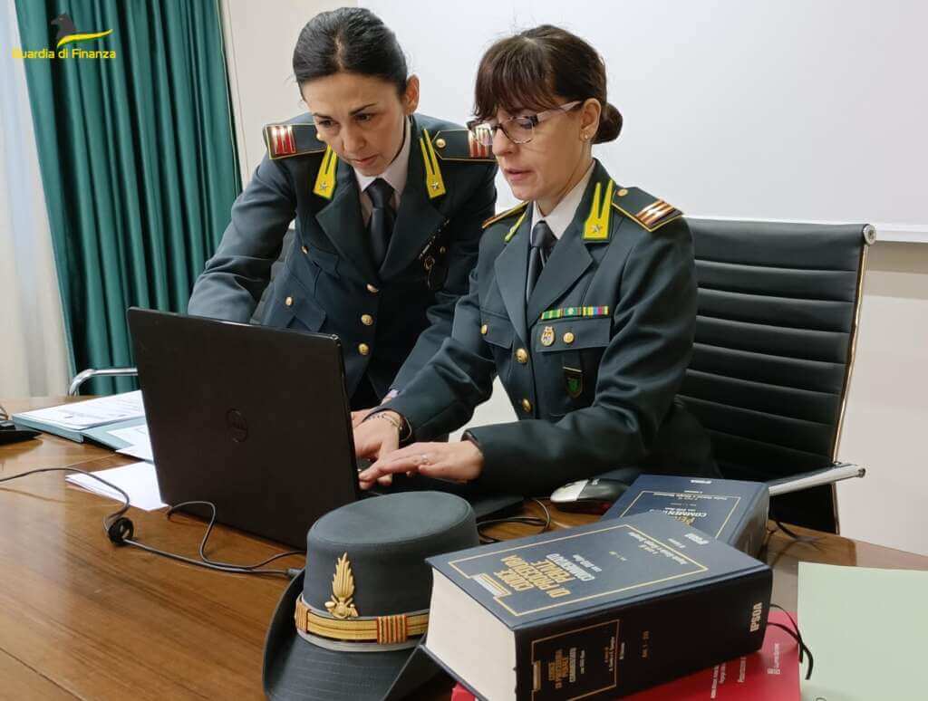 Galleria foto 'Frode al fisco, sequestro da 16 mln ad aziende turistico-alberghiere dalla Lombardia alla Puglia' - foto 1