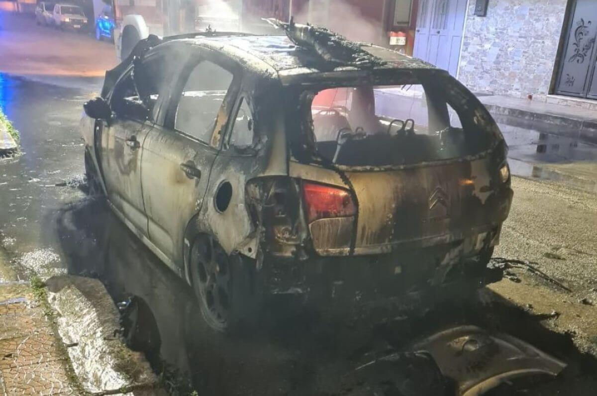 Cellino San Marco, incendio nella notte: distrutta un’auto. Indagano i carabinieri Cellino San Marco, incendio nella notte: distrutta un’auto. Indagano i carabinieri