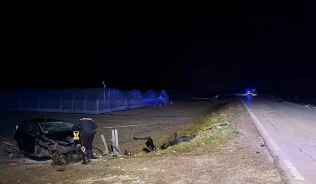 Incidente a Zapponeta, muore il 19enne Angelo Spina: 10 feriti, tra loro 3 bambine Incidente a Zapponeta, muore il 19enne Angelo Spina: 10 feriti, tra loro 3 bambine