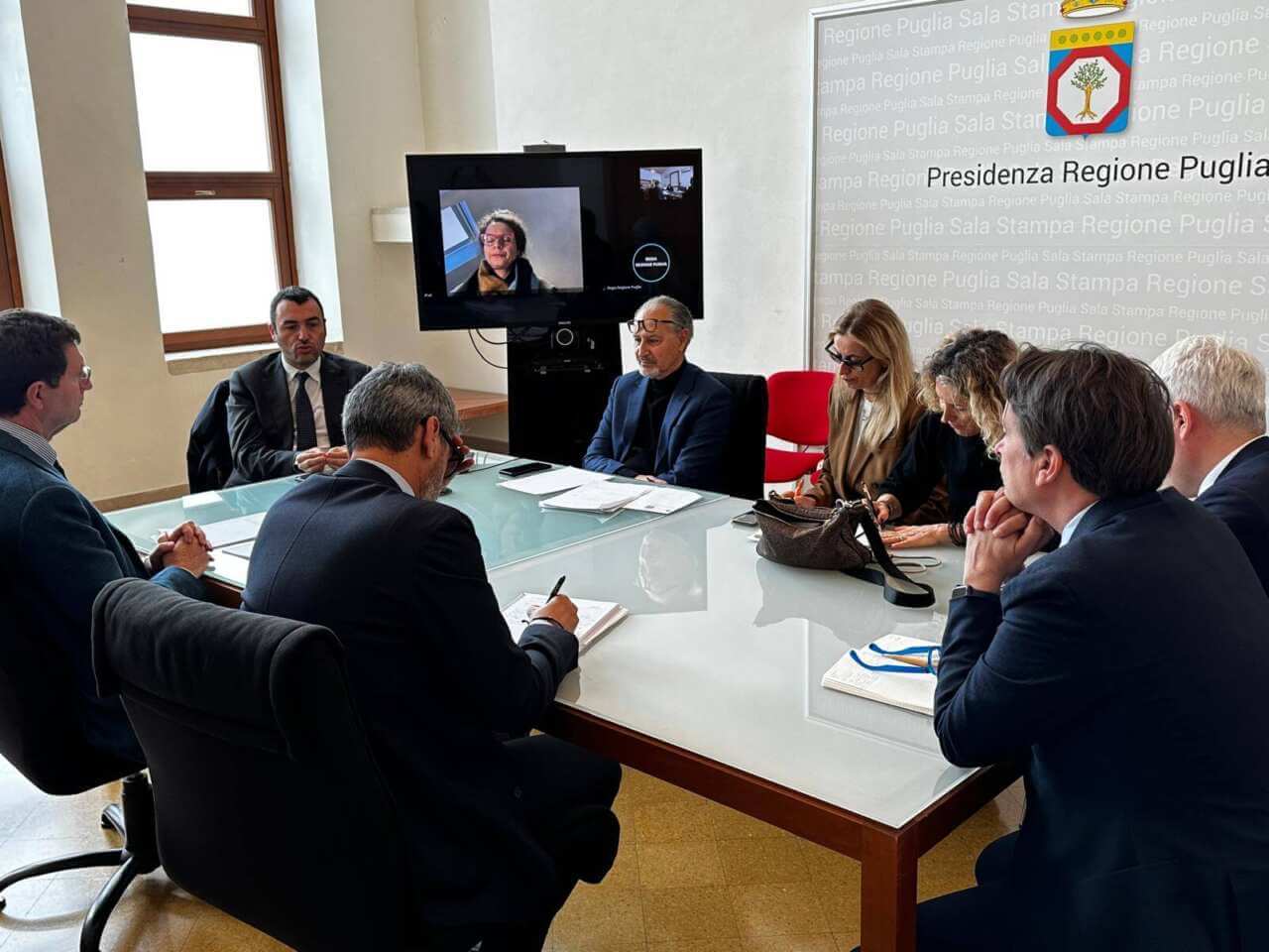Puglia, Leonardo resta e potenzia la produzione: «A Grottaglie anche la divisione elicotteri»
