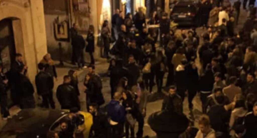 Galleria foto 'Malamovida a Foggia, la sindaca Episcopo mette la “museruola” agli schiamazzi' - foto 1