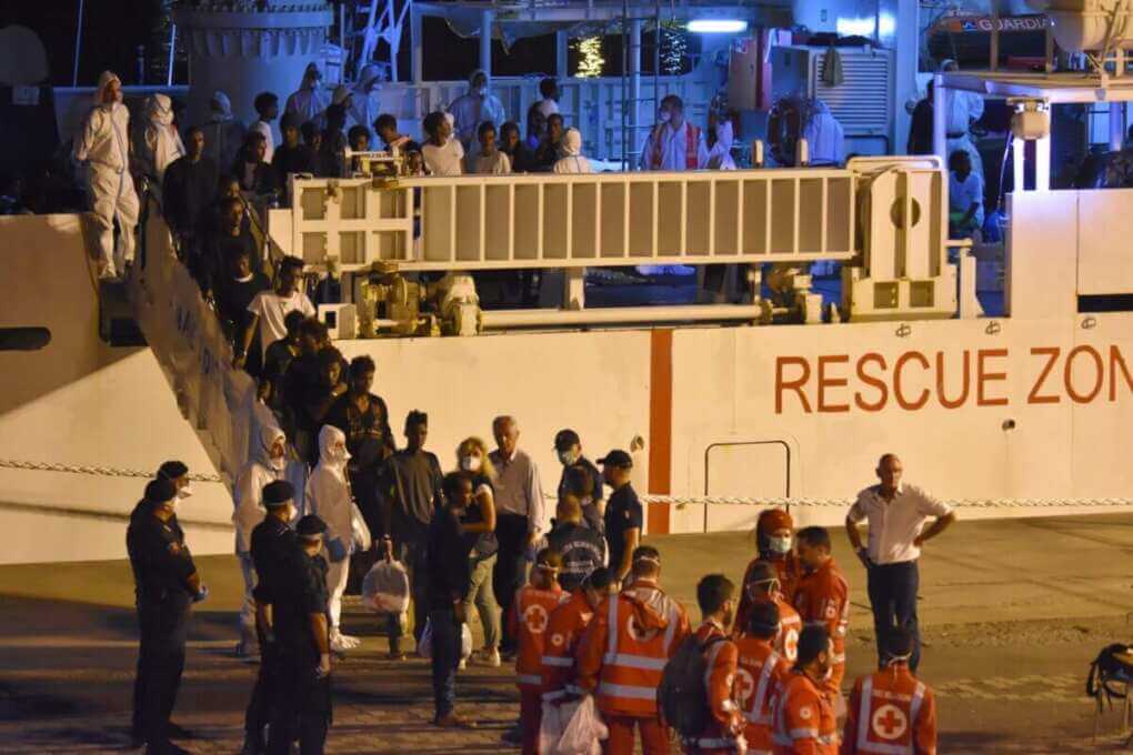 Migranti, la decisione della Cassazione sul caso Diciotti riaccende lo scontro tra governo e magistrati Migranti, la decisione della Cassazione sul caso Diciotti riaccende lo scontro tra governo e magistrati