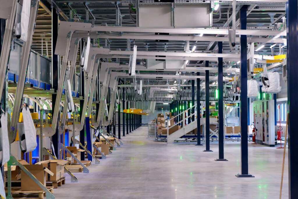 Bari, Ovs accelera su innovazione e economia circolare: investimento da 33 mln per 125 posti di lavoro – VIDEO Bari, Ovs accelera su innovazione e economia circolare: investimento da 33 mln per 125 posti di lavoro – VIDEO