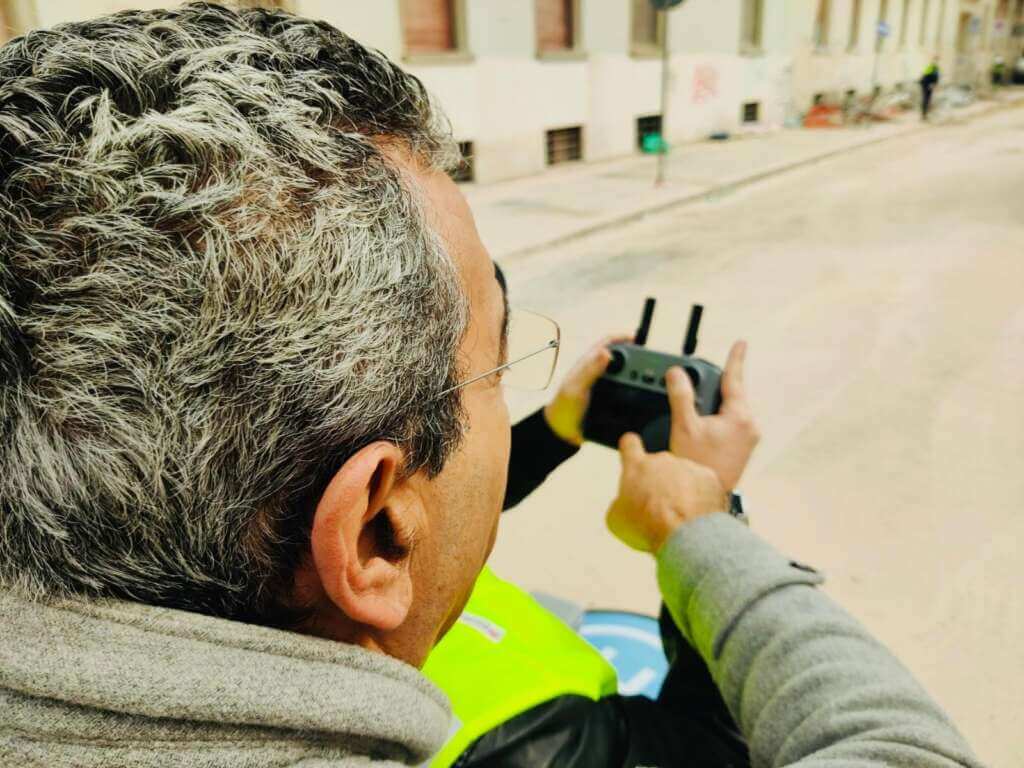 Galleria foto 'Crollo a Bari, via alla demolizione controllata della parte restante della palazzina – FOTO e VIDEO' - foto 5