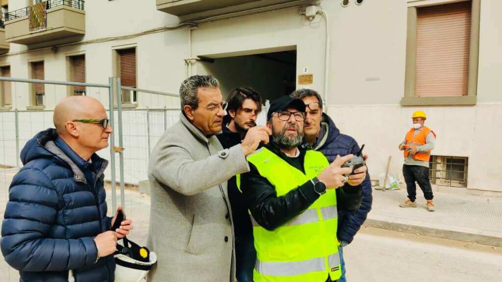 Galleria foto 'Crollo a Bari, via alla demolizione controllata della parte restante della palazzina – FOTO e VIDEO' - foto 8