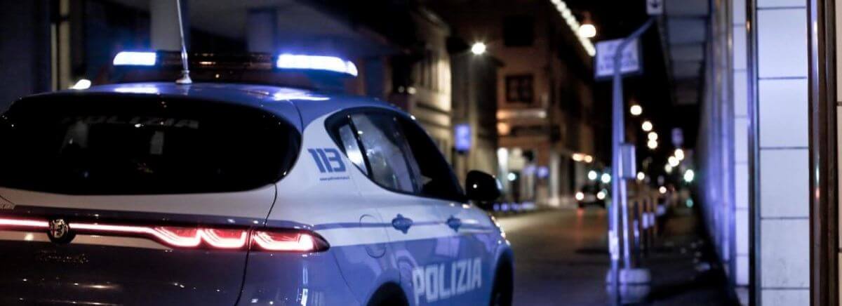Bitonto, alimenti non tracciabili e lavoratori irregolari in un locale notturno: maxi multa per il titolare