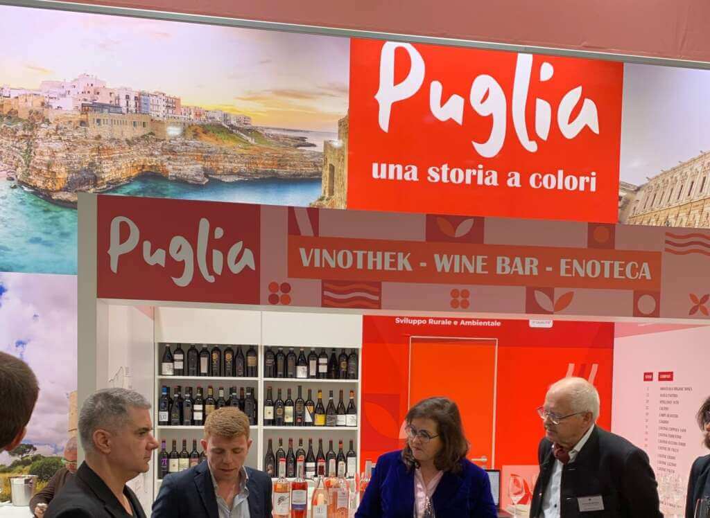 Galleria foto 'Puglia protagonista al ProWein 2025, un successo tra innovazione e tradizione vitivinicola – FOTO' - foto 3