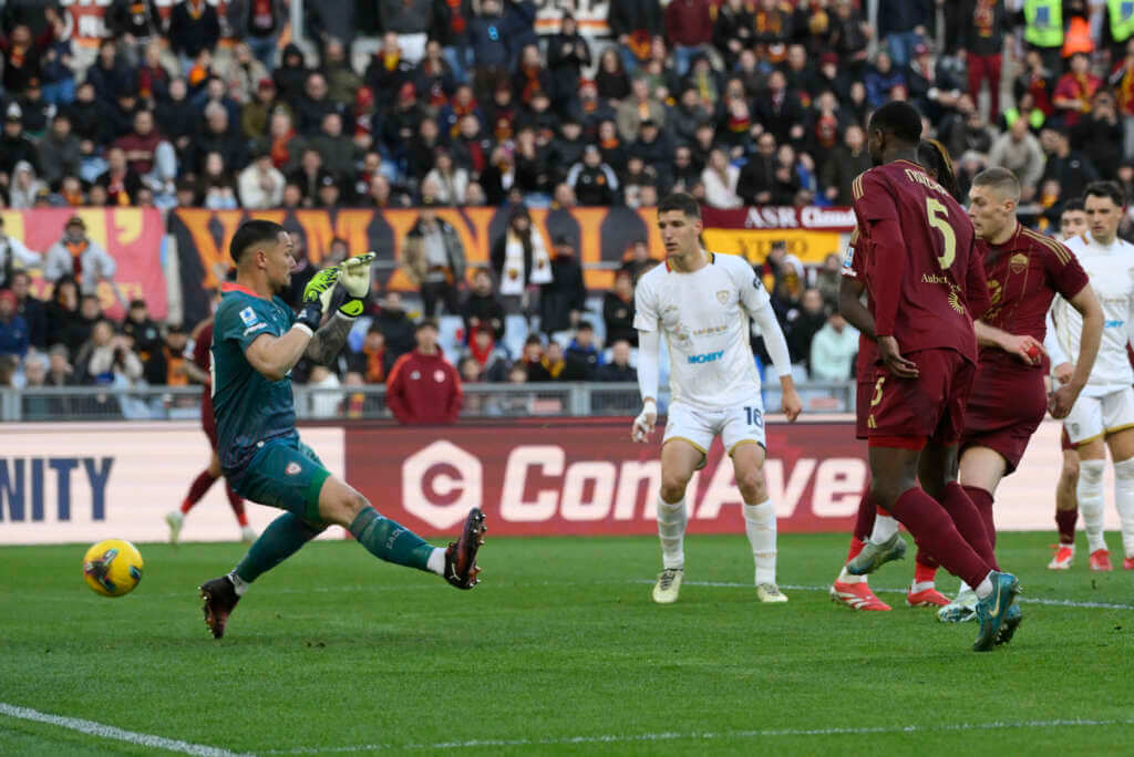 Galleria foto 'Serie A, la Roma centra la sesta vittoria consecutiva in campionato: Cagliari battuto 1-0' - foto 1