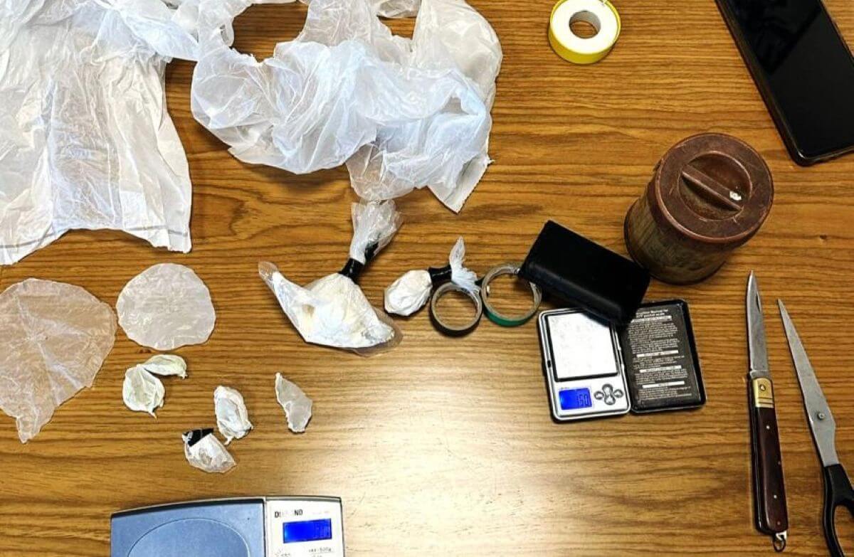 Policoro, ha in casa cocaina e un coltello a serramanico: arrestato un 49enne Policoro, ha in casa cocaina e un coltello a serramanico: arrestato un 49enne