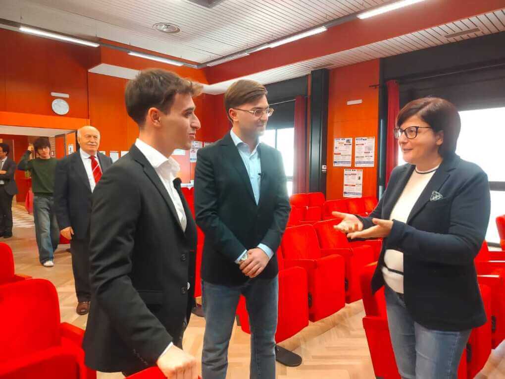 Puglia, un software analizza e previene gli incidenti stradali: via a un progetto con gli studenti universitari Puglia, un software analizza e previene gli incidenti stradali: via a un progetto con gli studenti universitari