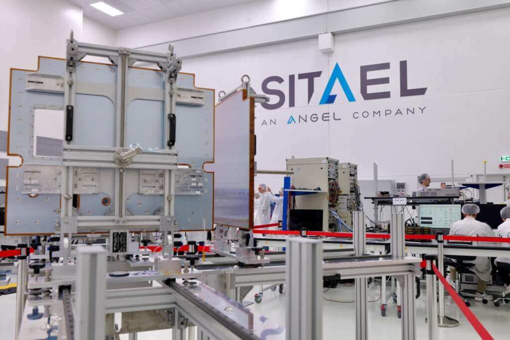 Mola di Bari, lo spazio italiano parla pugliese: Sitael inaugura la Factory 4.0 con il ministro Urso – VIDEO Mola di Bari, lo spazio italiano parla pugliese: Sitael inaugura la Factory 4.0 con il ministro Urso – VIDEO