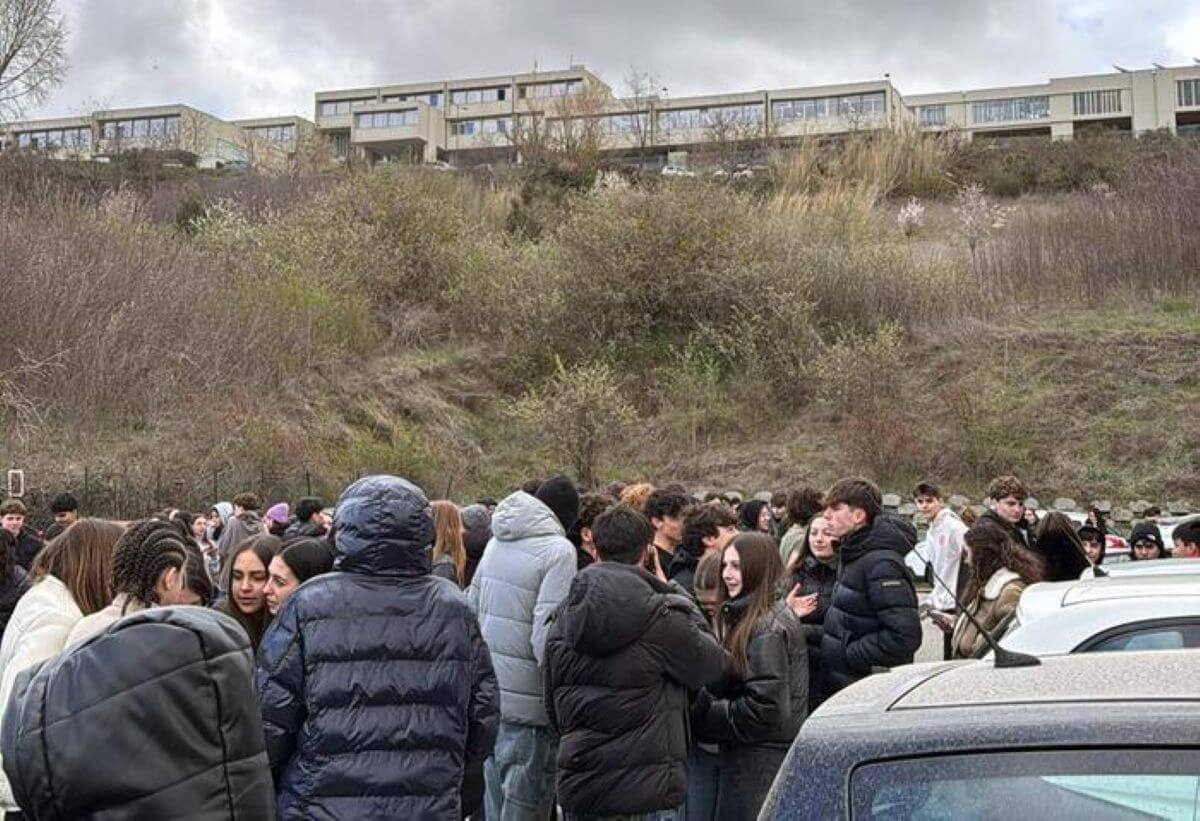 Terremoto in Basilicata, scossa di magnitudo 4.2: persone in strada. A Potenza scuole chiuse