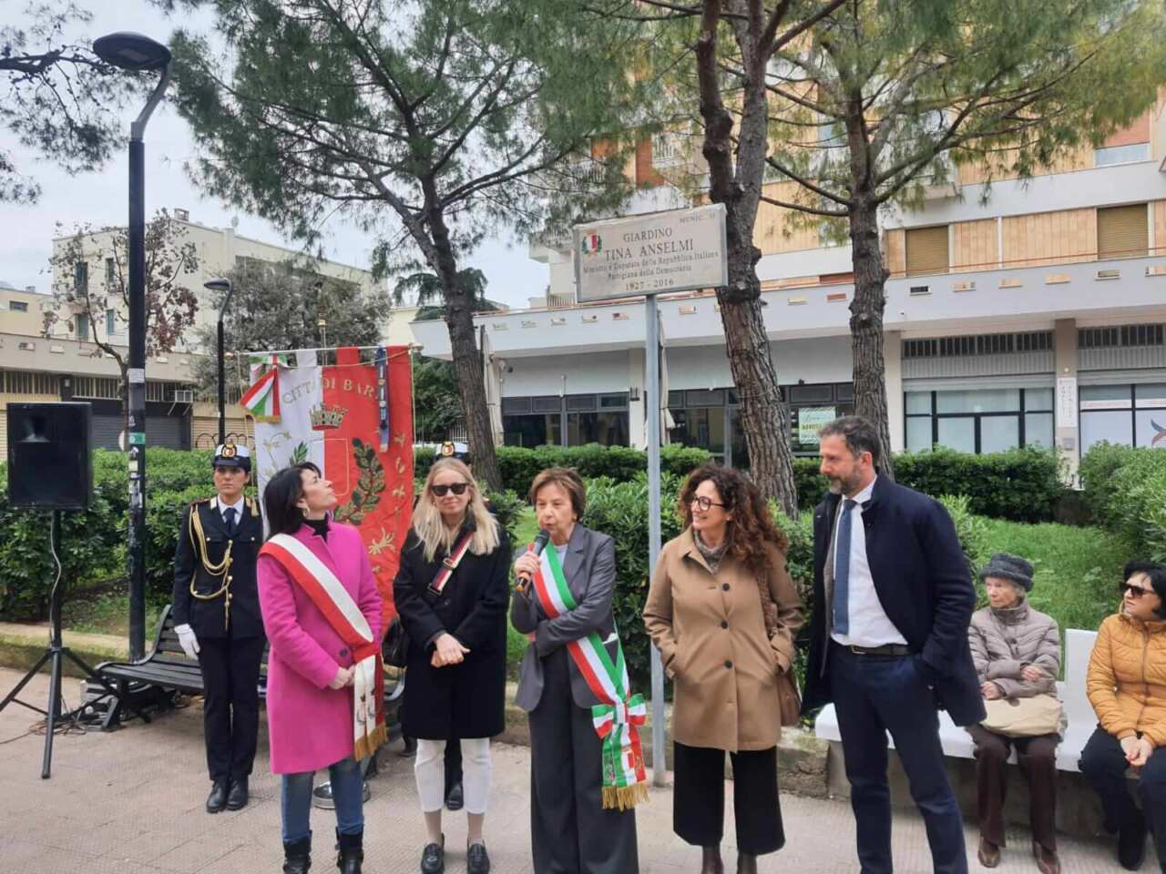 Tina Anselmi, Bari le intitola un giardino in corso Alcide De Gasperi: «Dedita alla giustizia e alla libertà» Tina Anselmi, Bari le intitola un giardino in corso Alcide De Gasperi: «Dedita alla giustizia e alla libertà»