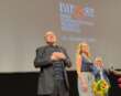 Bif&st, “Viaggi di nozze” compie 30 anni: al Petruzzelli standing ovation per Verdone e Gerini – VIDEO