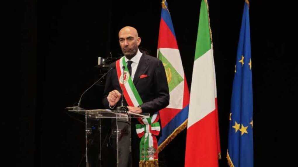 Sicurezza, il sindaco di Bari all’assemblea ANCI: «Basta Propaganda. Prima organici e regole chiare poi i taser»