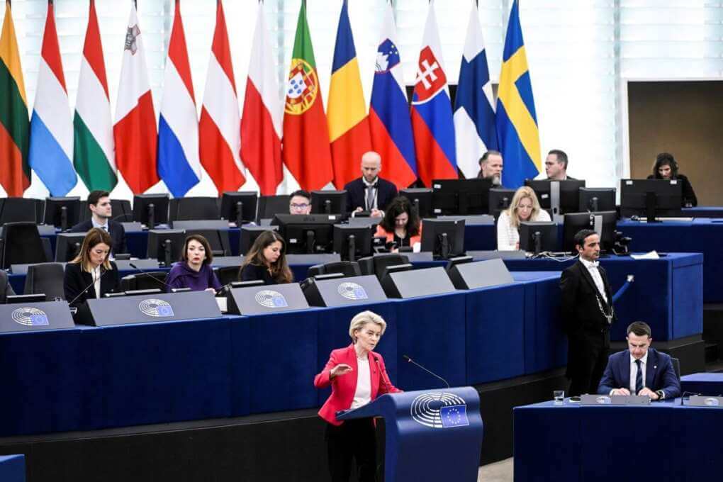 Migranti, ora la Commissione Ue detta le linee comuni sui rimpatri rapidi Migranti, ora la Commissione Ue detta le linee comuni sui rimpatri rapidi