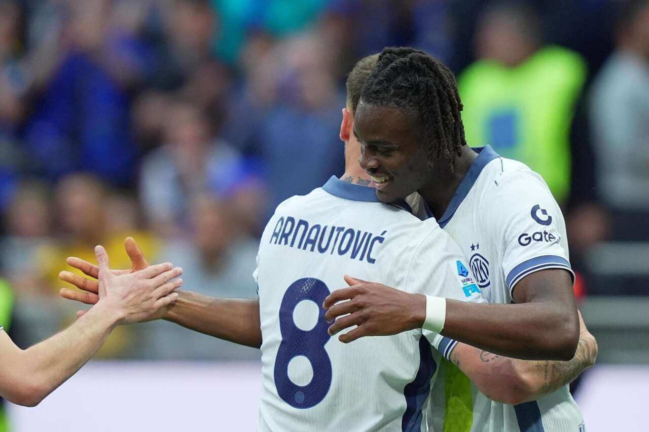 Serie A, con i gol di Arnautovic, Lautaro e Bisseck i nerazzurri tornano a +6 dal Napoli: Inter-Cagliari 3-1
