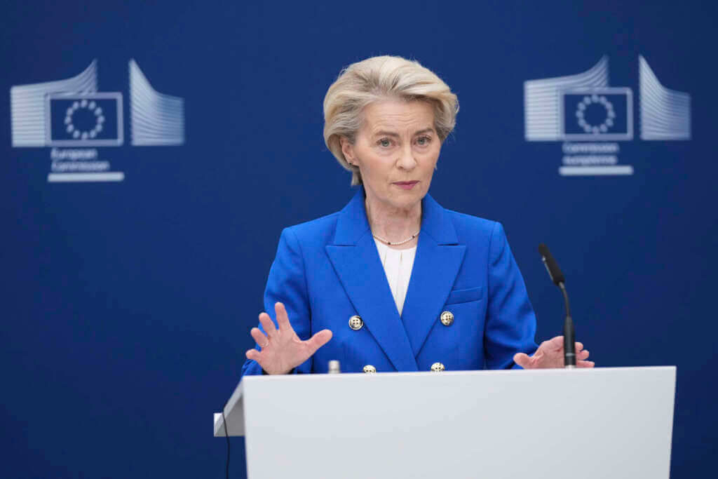 Giù le Borse in Usa e Ue, Trump: «Su tariffe nessun passo indietro». Von der Leyen: «Prime contromisure a metà mese» Giù le Borse in Usa e Ue, Trump: «Su tariffe nessun passo indietro». Von der Leyen: «Prime contromisure a metà mese»