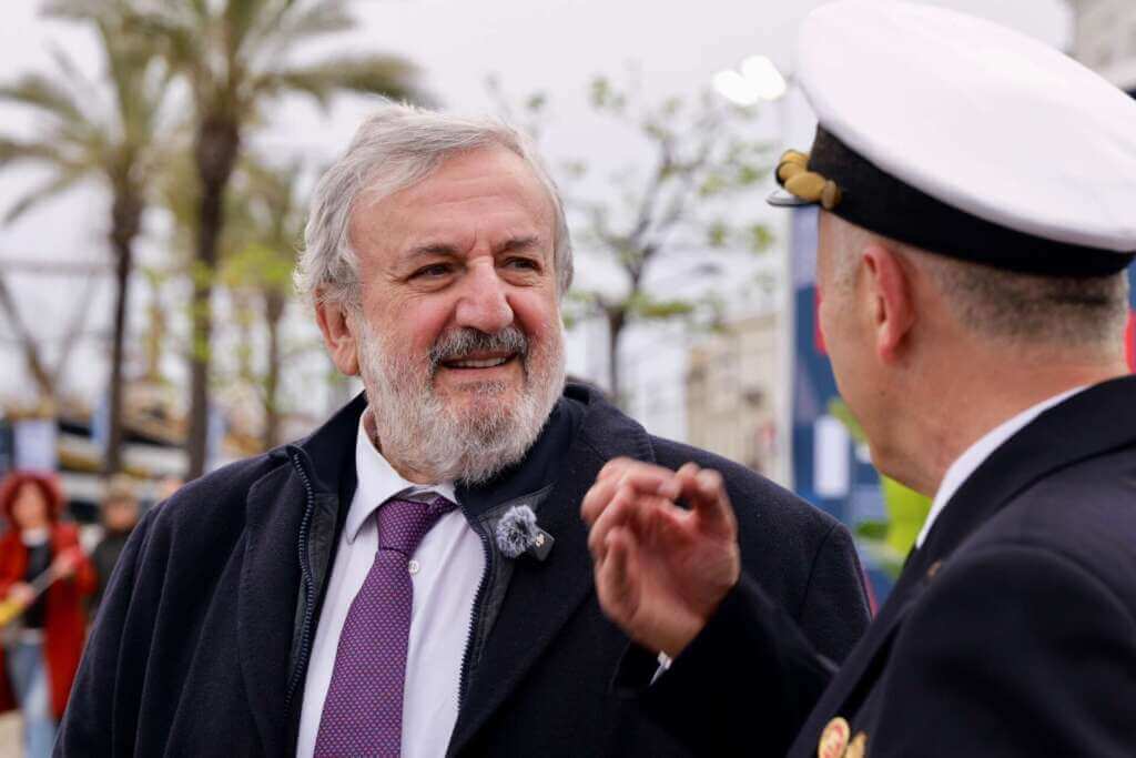 Brindisi, Emiliano al convegno sulla disabilità sull’Amerigo Vespucci: «Serve dialogo e lealtà» – VIDEO