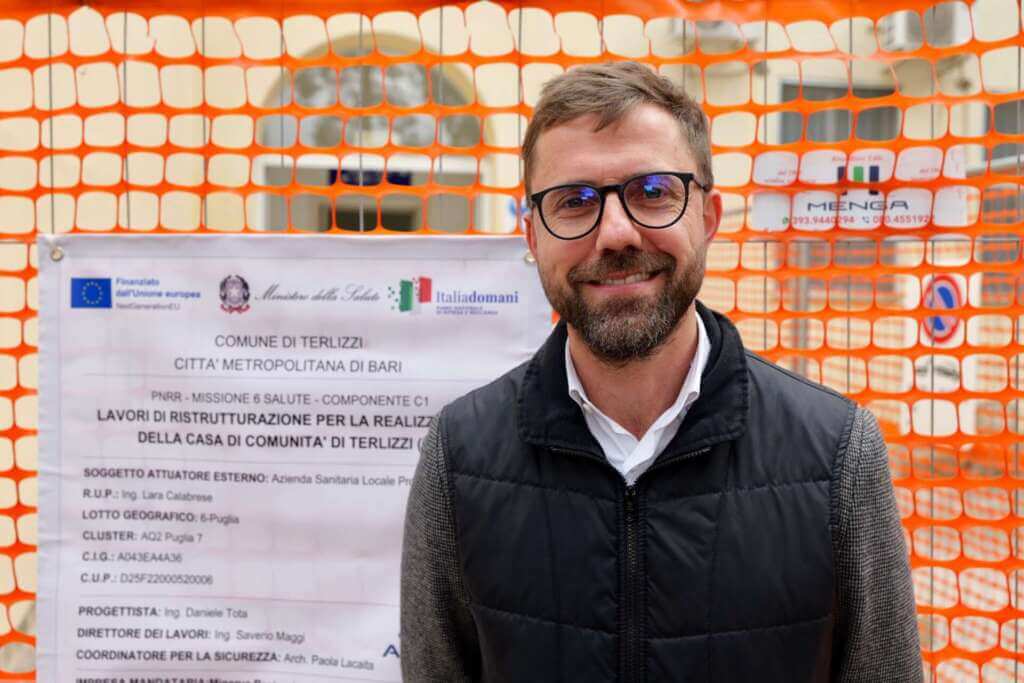 Casa della Comunità a Terlizzi, il sopralluogo di Emiliano: «Medicina Fetale all’avanguardia» – VIDEO Casa della Comunità a Terlizzi, il sopralluogo di Emiliano: «Medicina Fetale all’avanguardia» – VIDEO