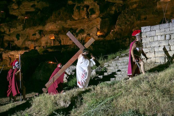 Tra fede, cultura e tradizione: entrano nel vivo i riti della Settimana Santa in Puglia